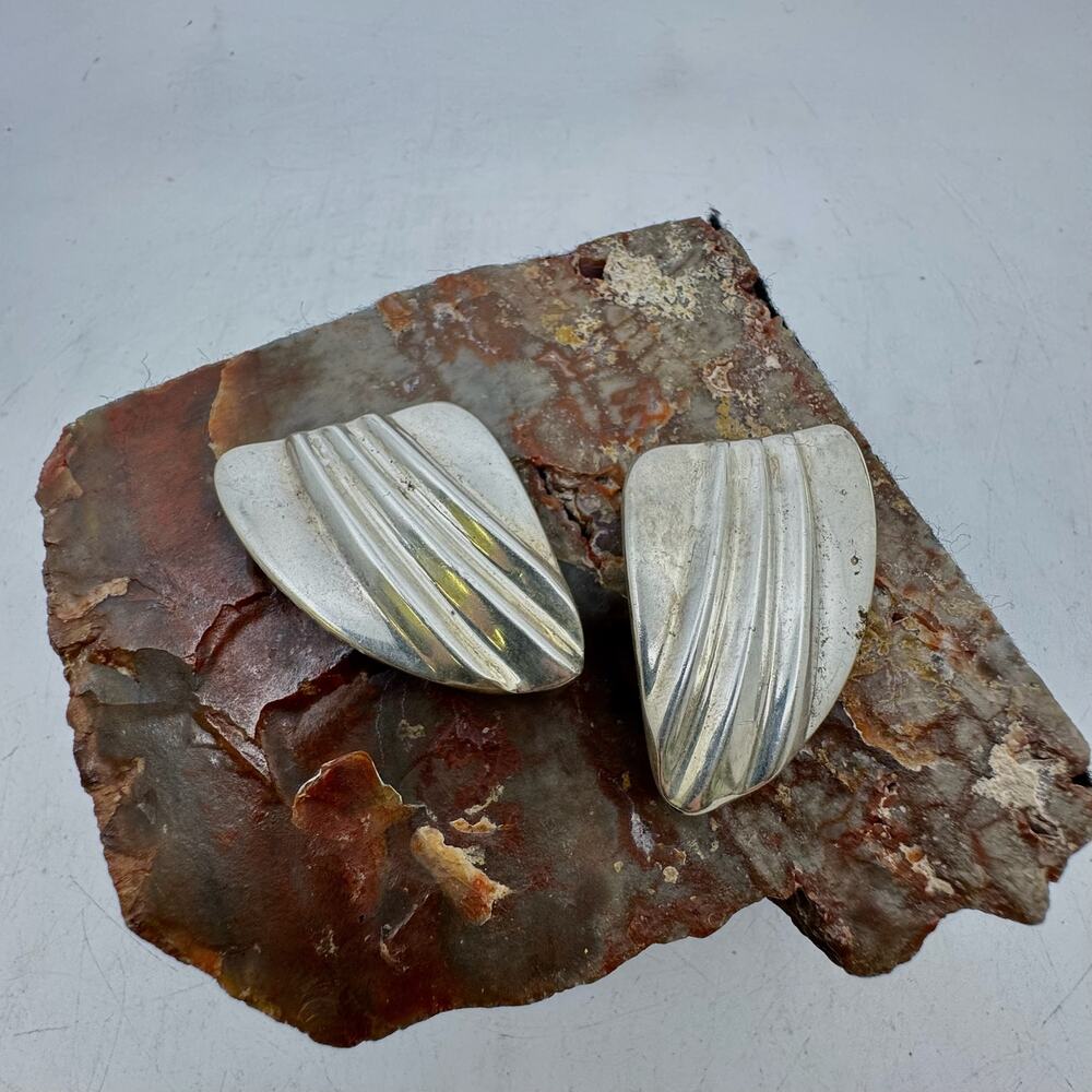 Vintage 925 Sterling Silver Bayanihan Ribbed Clip-on Earrings